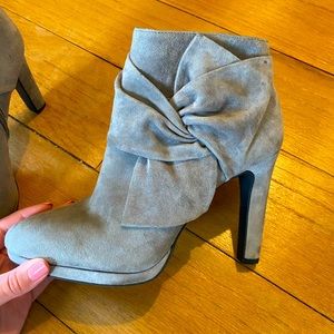 Womens Gianni Bini gray heels